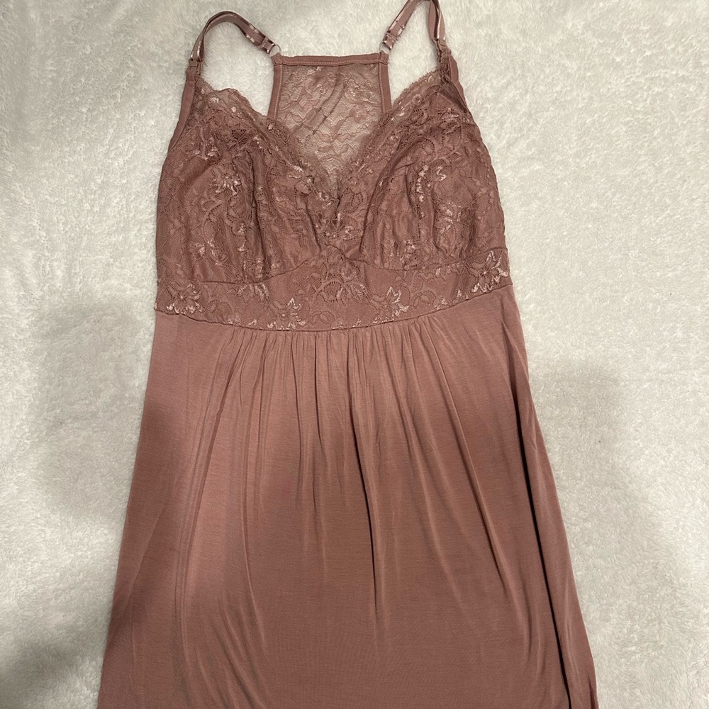 Maternity/Nursing gown.
